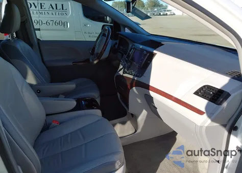 2011 Toyota Sienna Limited V6 из США, поврежденный, VIN 5TDYK3DC3BS150672